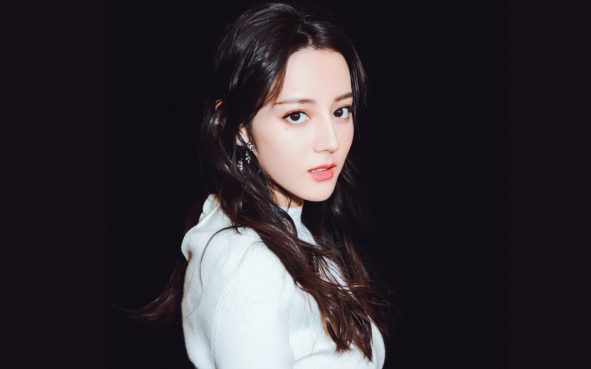 王者荣耀观众画像年轻群体占主导，王者荣耀画展