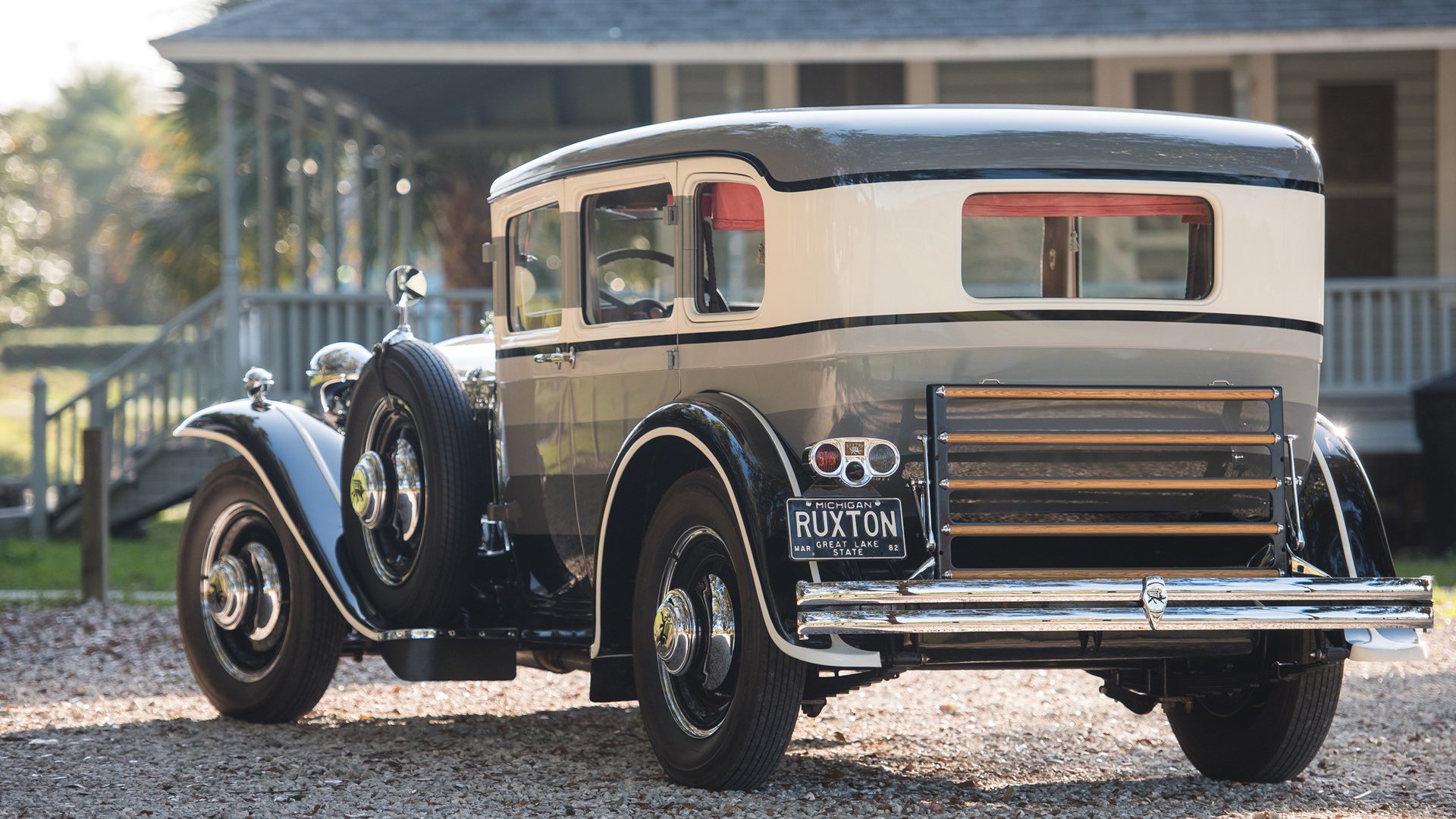 张雨霏和教练反复推敲技战术细节,张雨霏教练评价